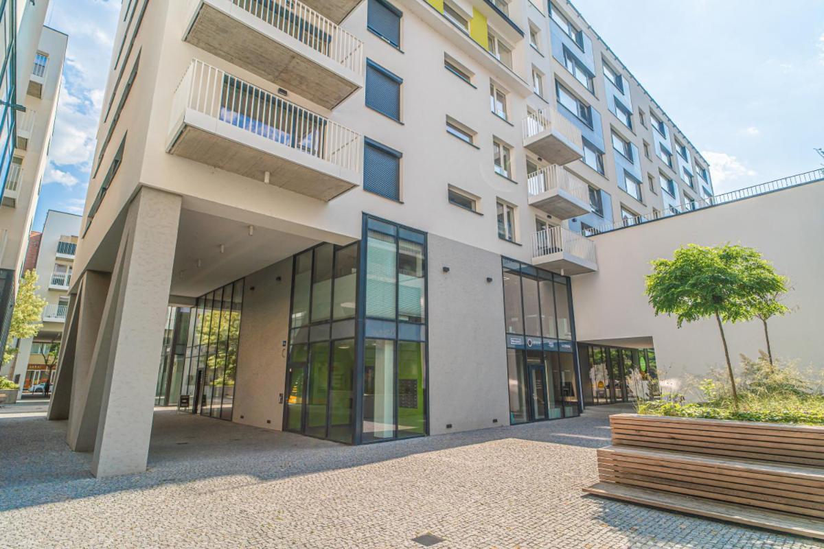 Apartment Karel With Garage Parking Praha Eksteriør bilde